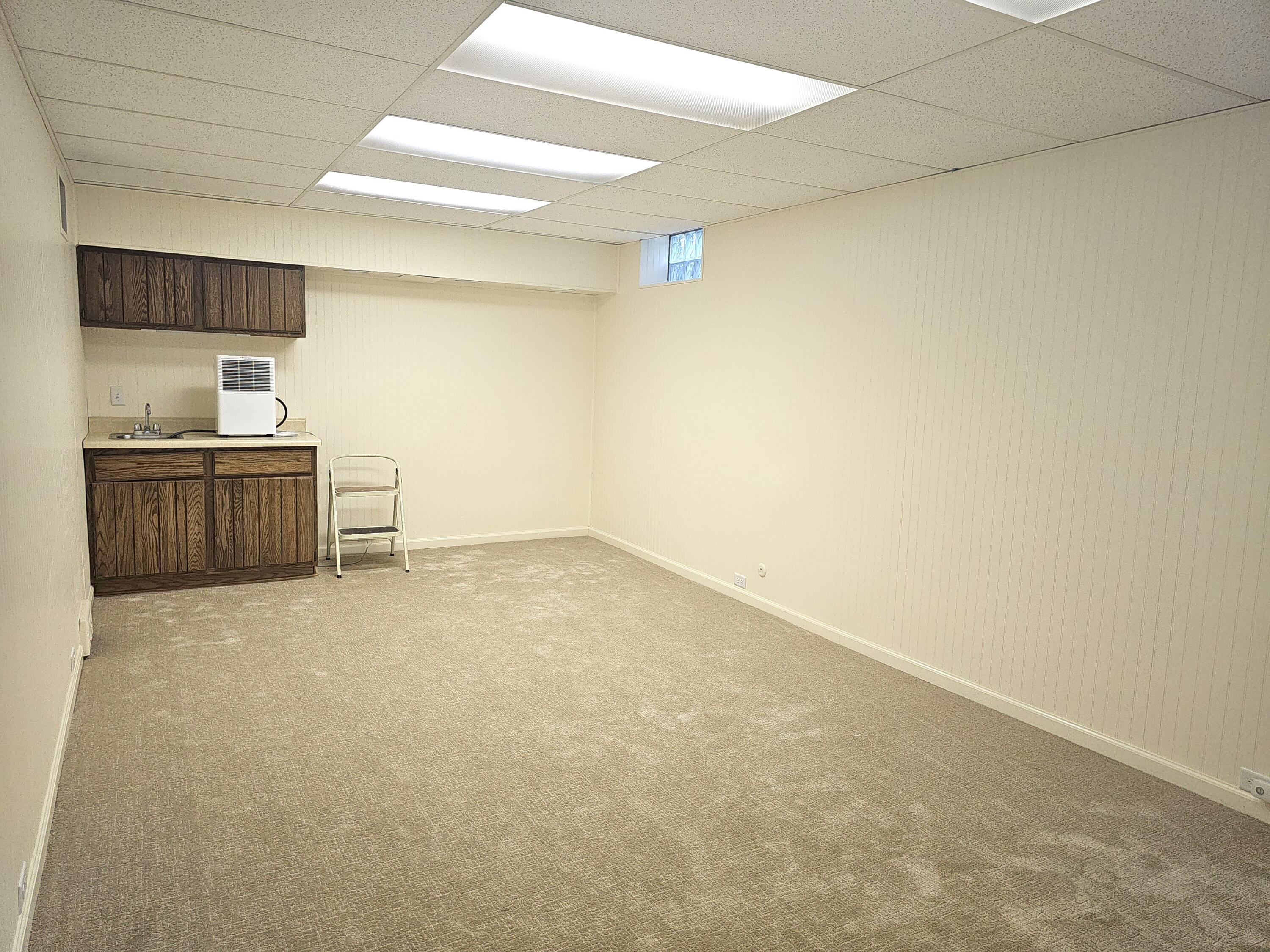 2236 Tipperary Road Kalamazoo, MI 49008 - Photo 23 of 27 20260708_142738 RR2