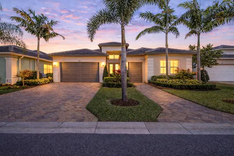 $884,900 | 11971 Southwest Still Waters Avenue, Port St. Lucie, FL 34987