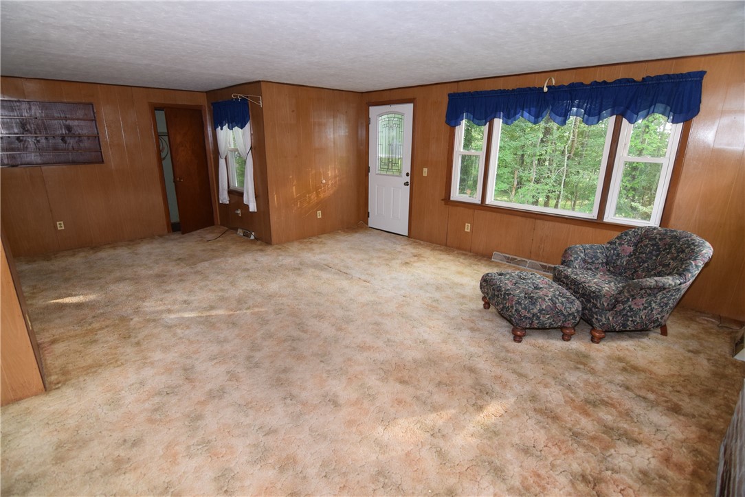 70 Maxson Hill Road Hopkinton, RI 02804 - Photo 14 of 36