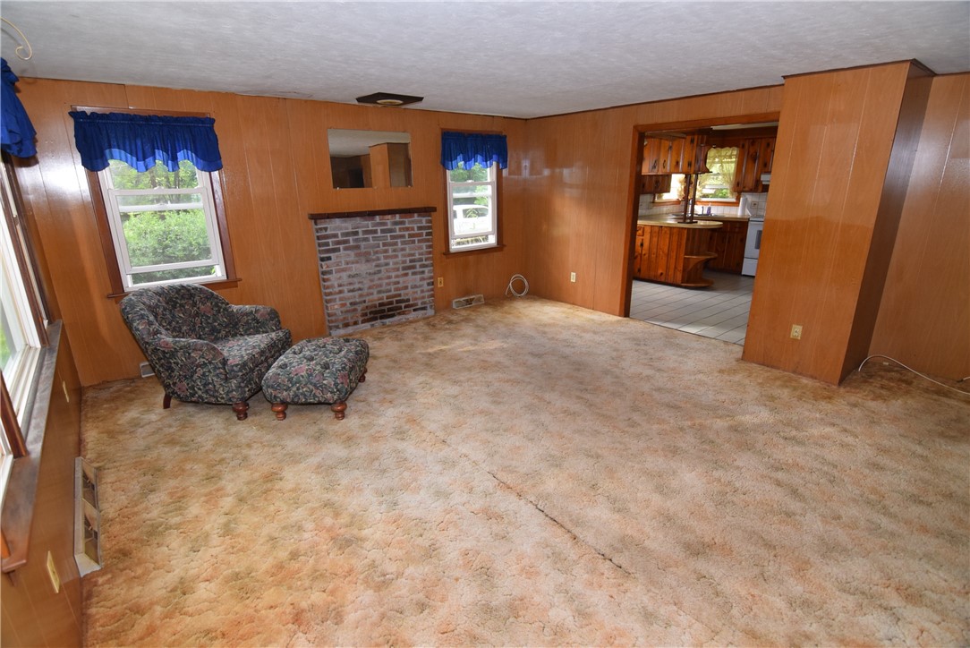 70 Maxson Hill Road Hopkinton, RI 02804 - Photo 16 of 36