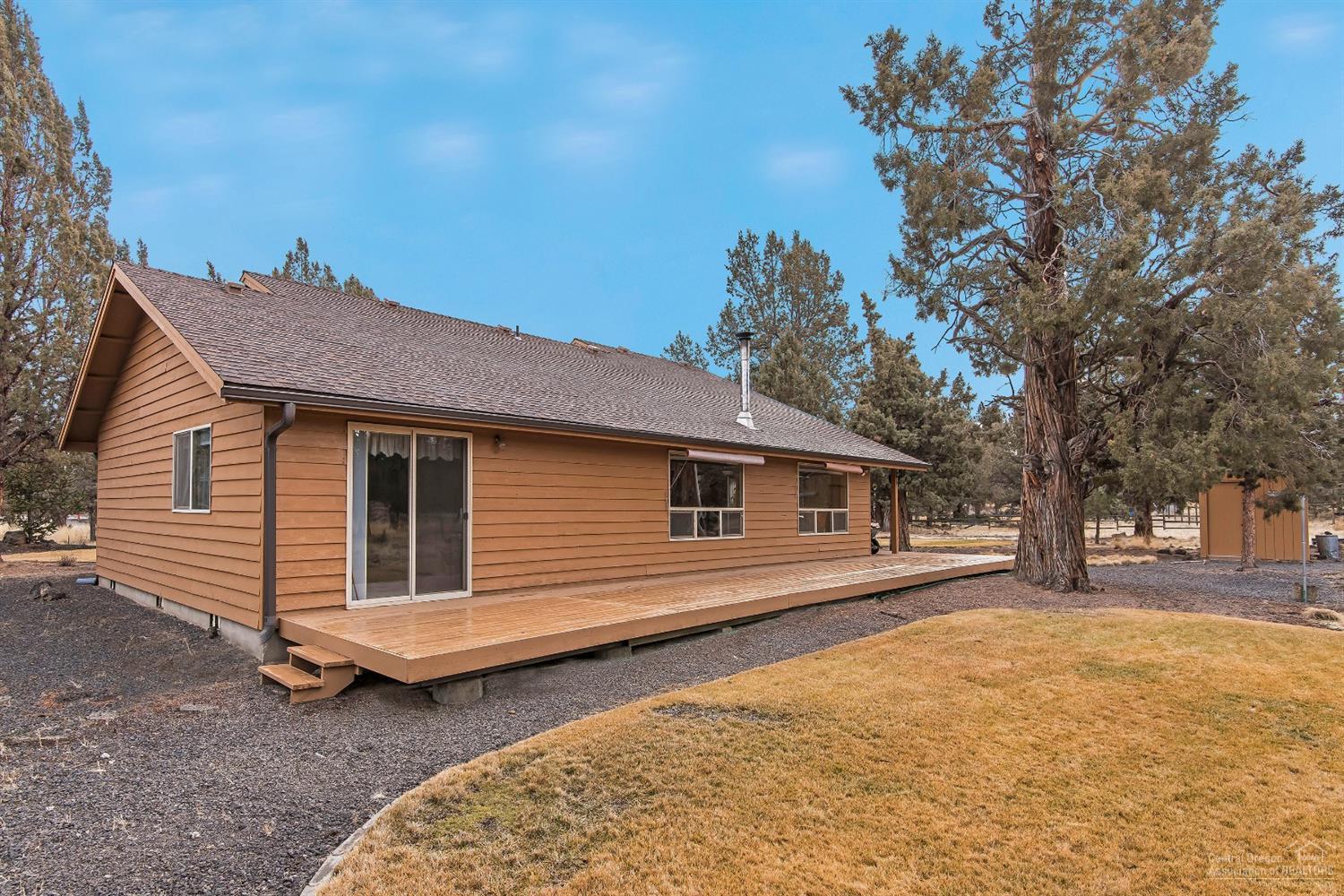 64523 McGrath Road Bend, OR 97701 - Photo 18 of 24 Gallery Image 18