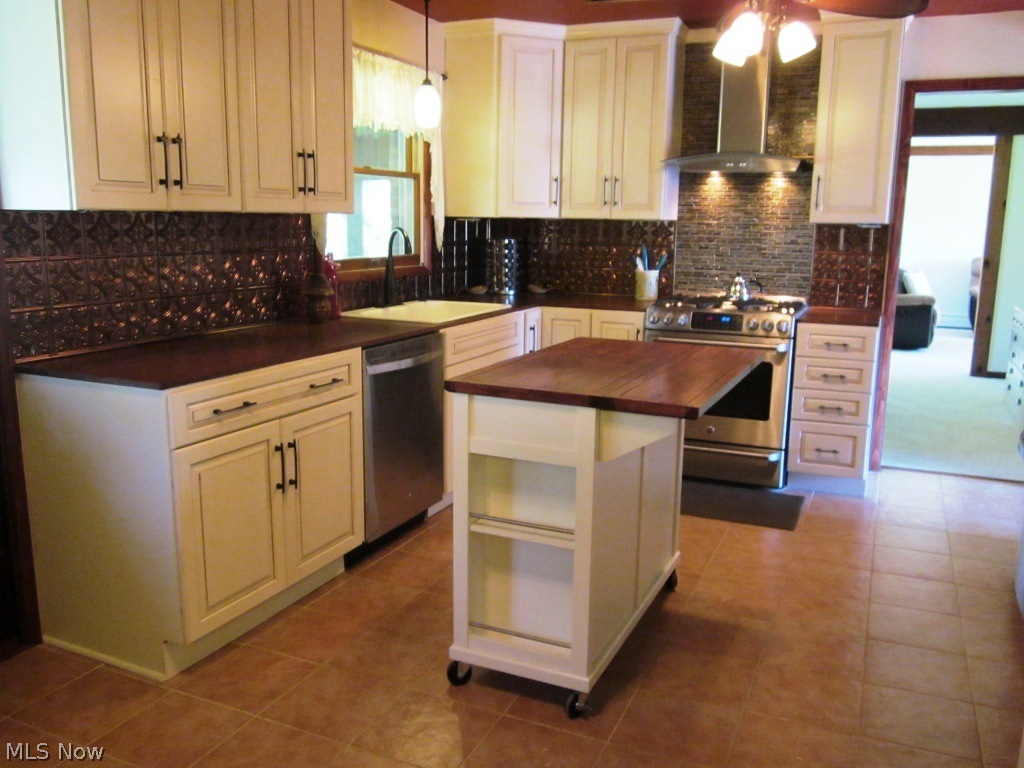 3390 State Road Medina, OH 44256 - Photo 9 of 24