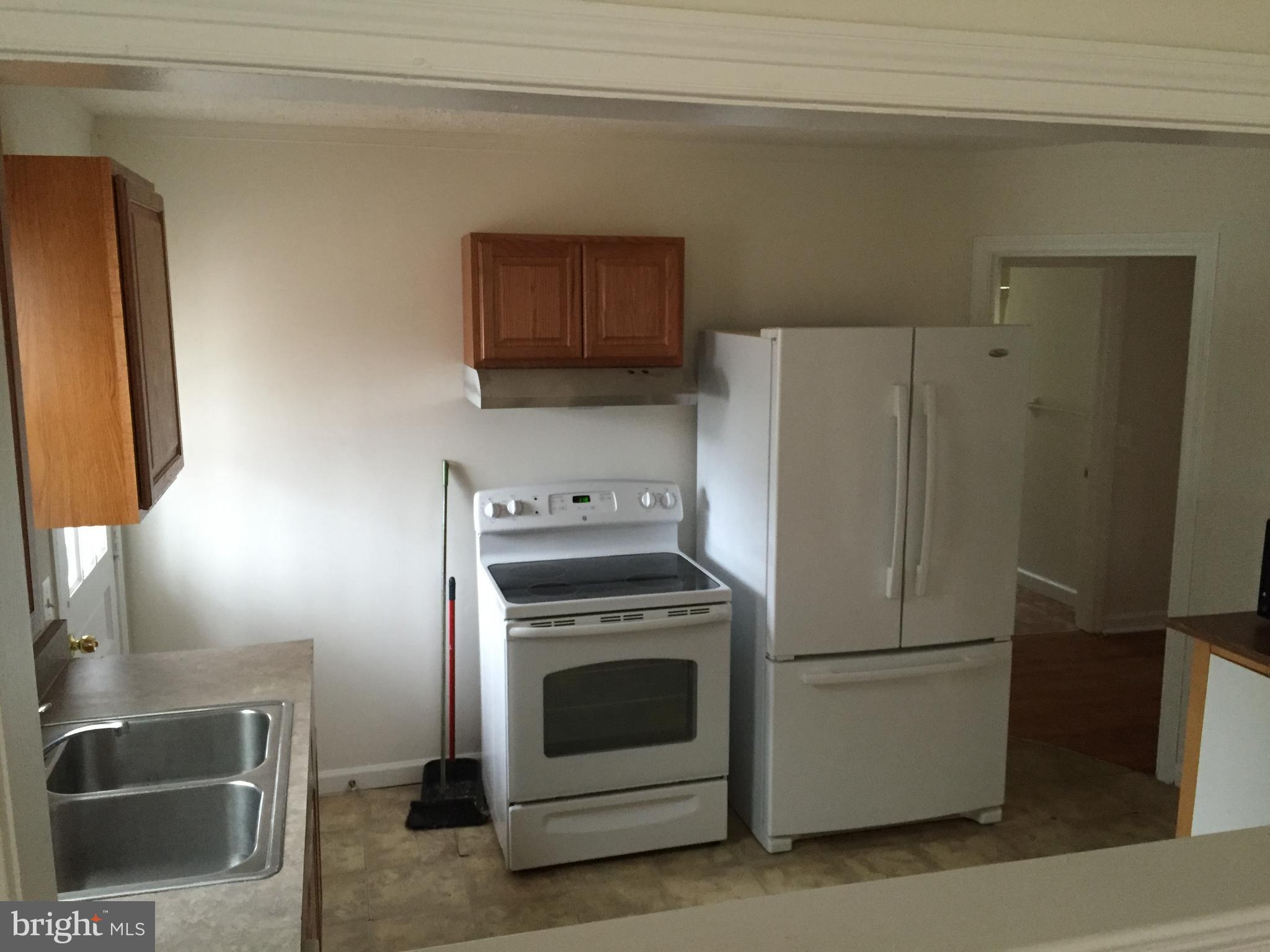 18504 Old Triangle Road Triangle, VA 22172 - Photo 3 of 14 Kitchen