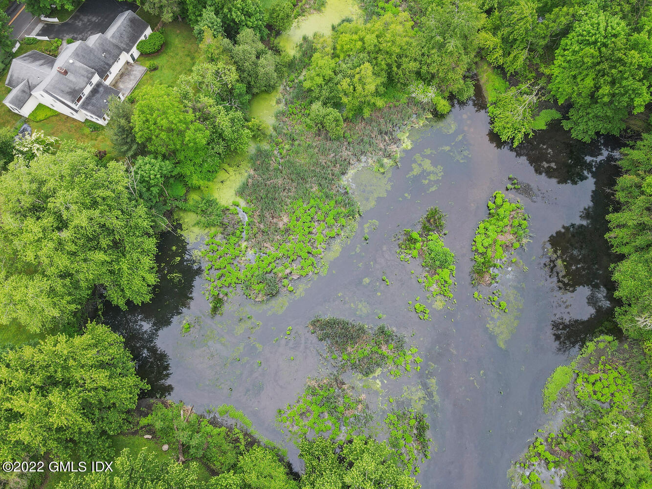 75 Fairfield Road Greenwich, CT 06830 - Photo 15 of 18 an aerial view of a yard