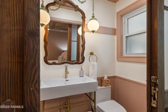 $839,500 | 103 South Southlawn Drive, Lafayette, LA 70503