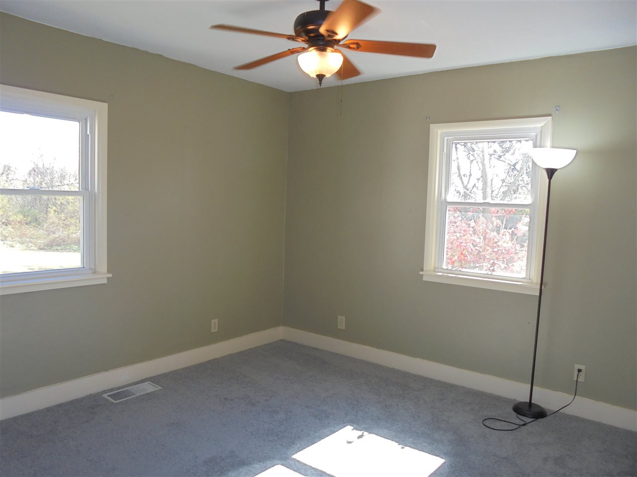 12434 Tunnelton Road Bedford, IN 47421 - Photo 6 of 21