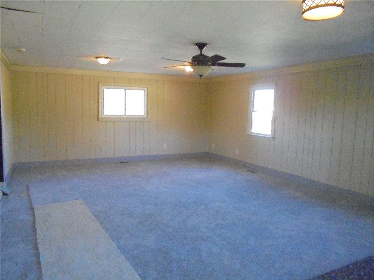 12434 Tunnelton Road Bedford, IN 47421 - Photo 10 of 21