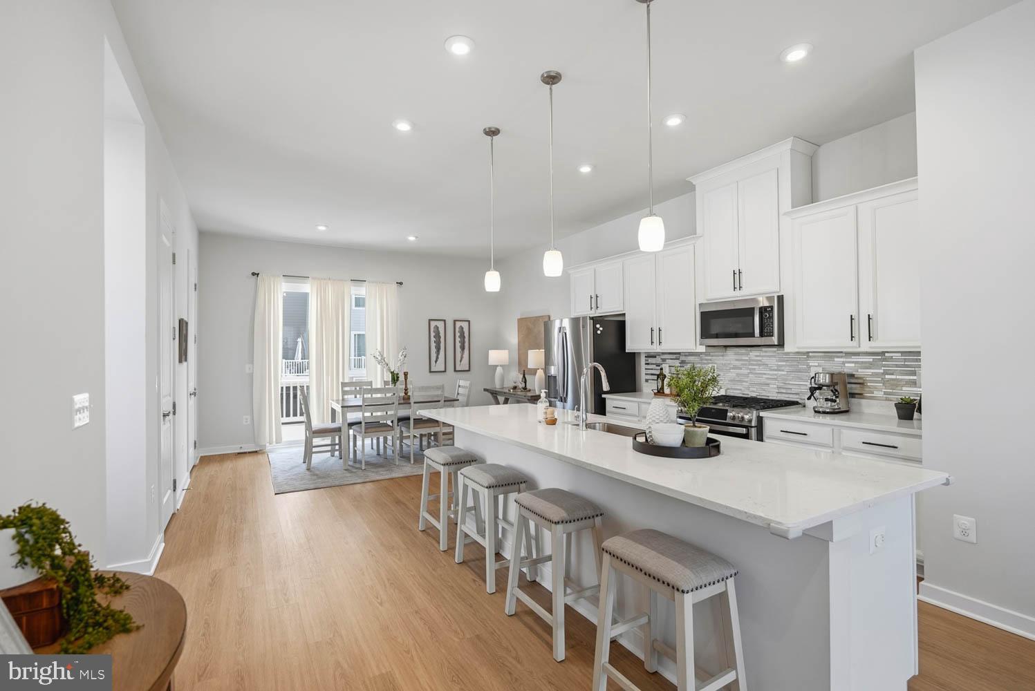 1601 Grove Chestnut Road Dumfries, VA 22026 - Photo 7 of 36 kitchen/dining