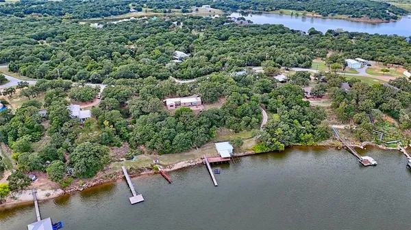 $950,000 | 722 Storey Road, Nocona, TX 76255