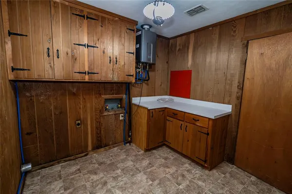 $950,000 | 722 Storey Road, Nocona, TX 76255