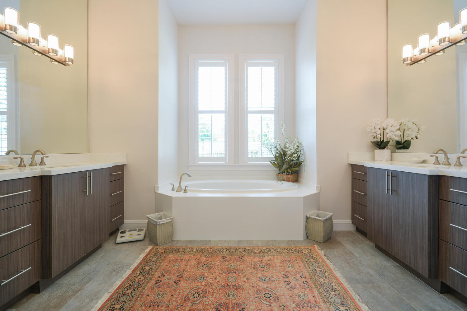 325 Northeast 6th Street Boca Raton, FL 33432 - Photo 19 of 29 Master bath