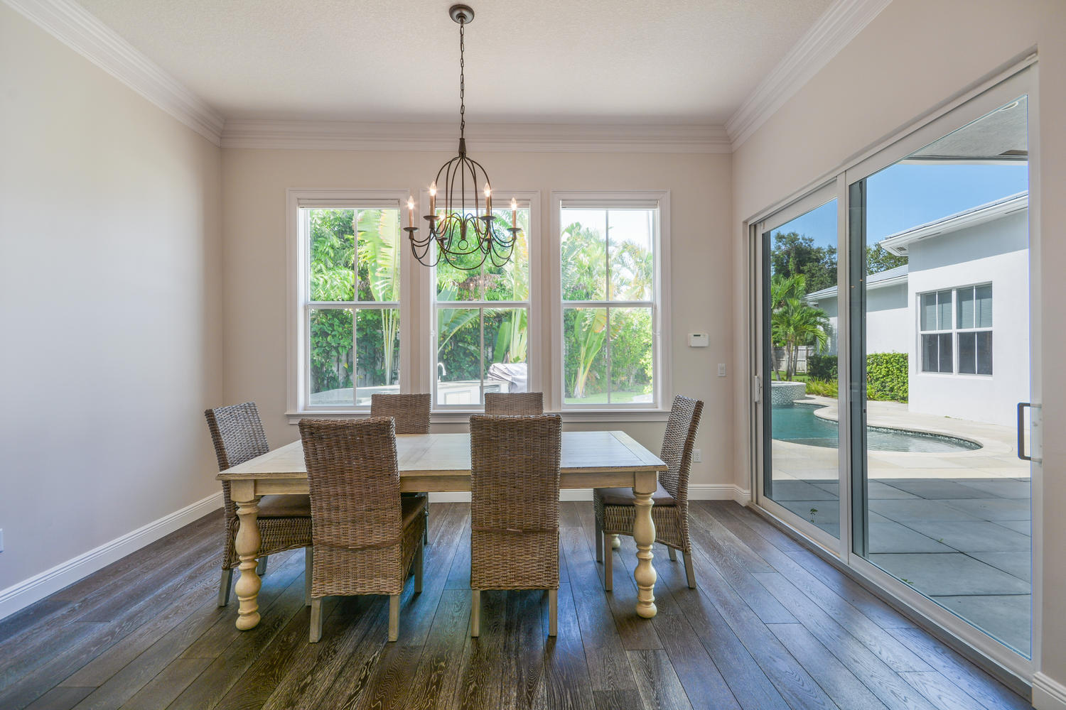325 Northeast 6th Street Boca Raton, FL 33432 - Photo 8 of 29 Breakfast or family room area