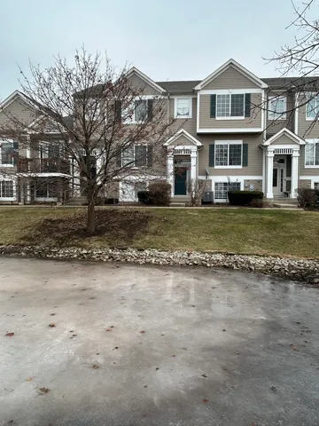$329,900 | 103 Enclave Circle, Unit C, Bolingbrook, IL 60440