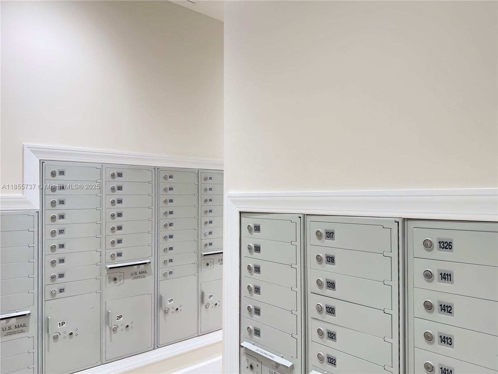 1830 Radius Drive, Unit 1301 Hollywood, FL 33020 - Photo 30 of 41 walk in closet