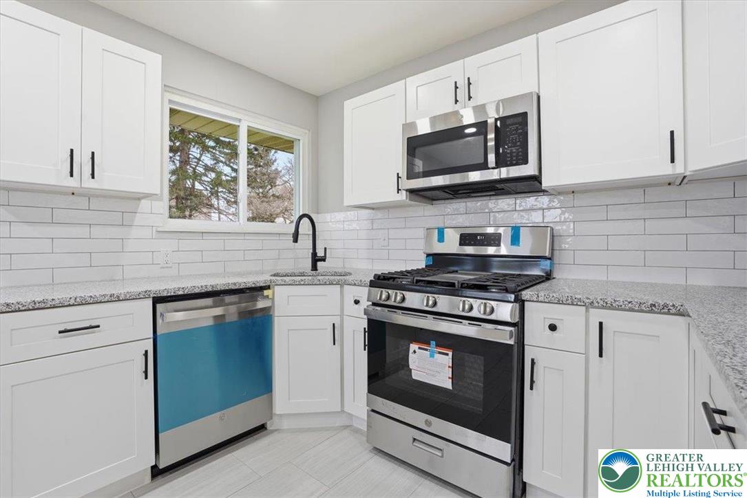 2218 2nd Street Wilson, PA 18042 - Photo 12 of 37