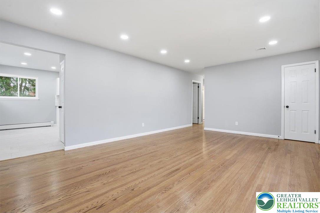 2218 2nd Street Wilson, PA 18042 - Photo 7 of 37