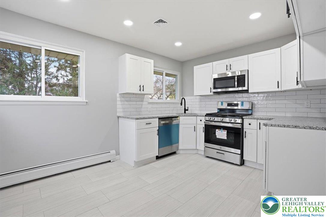 2218 2nd Street Wilson, PA 18042 - Photo 9 of 37