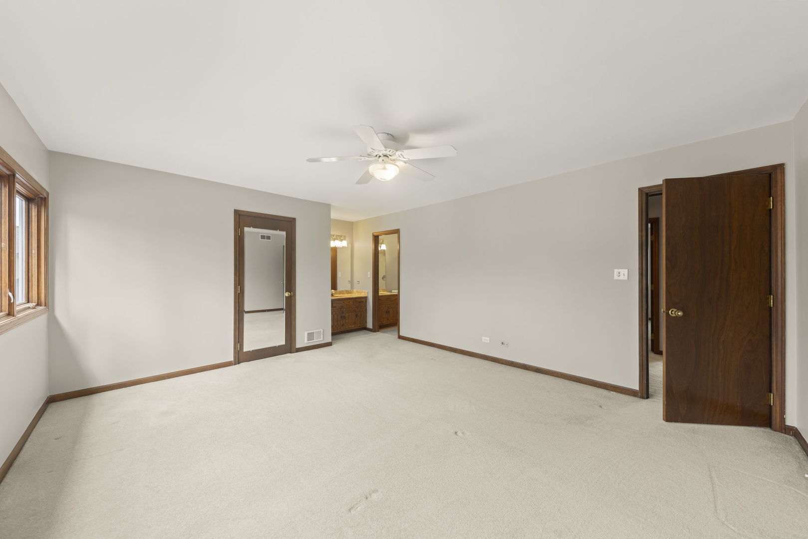 419 West Evergreen Street Wheaton, IL 60187 - Photo 15 of 35