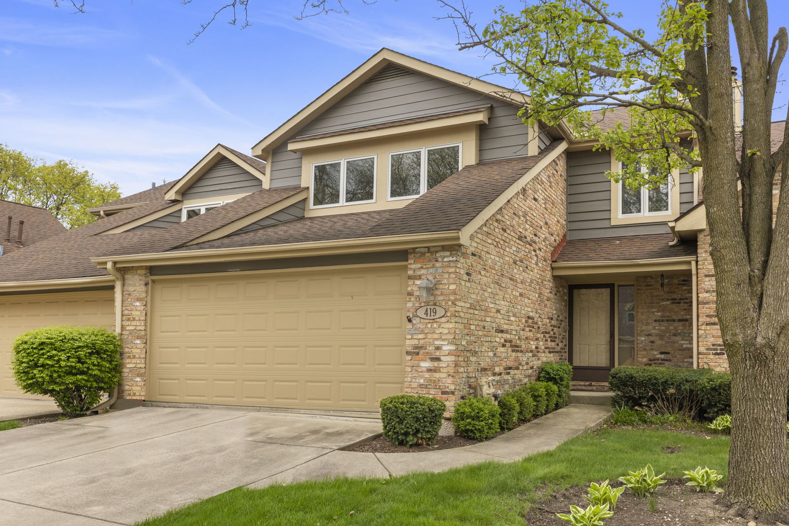 419 West Evergreen Street Wheaton, IL 60187 - Photo 2 of 35