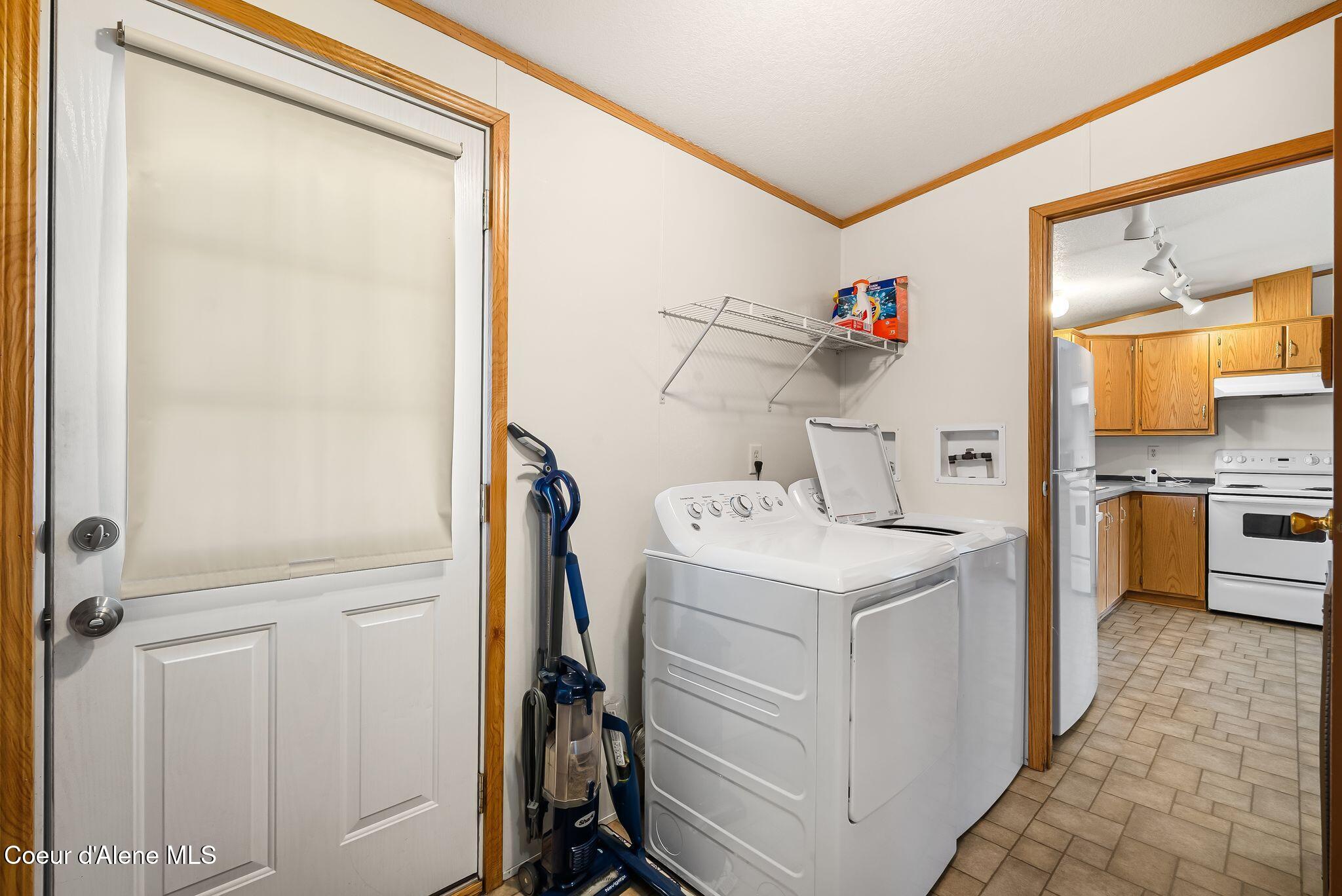 302 Mill Road Dover, ID 83825 - Photo 14 of 35 Laundry