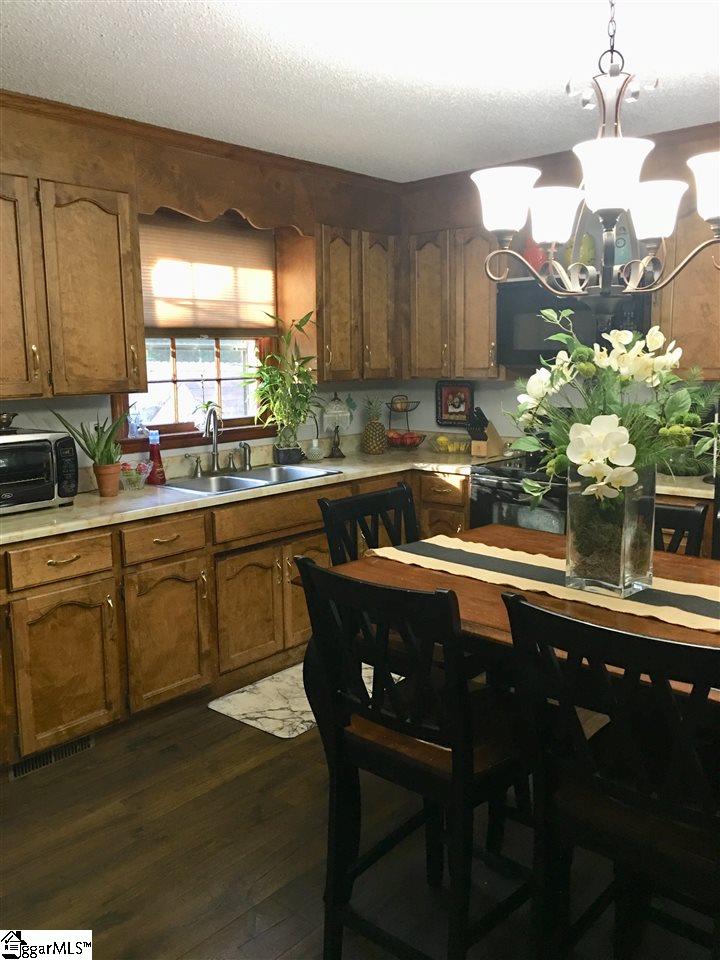 213 Rockingham Road Duncan, SC 29334 - Photo 15 of 23