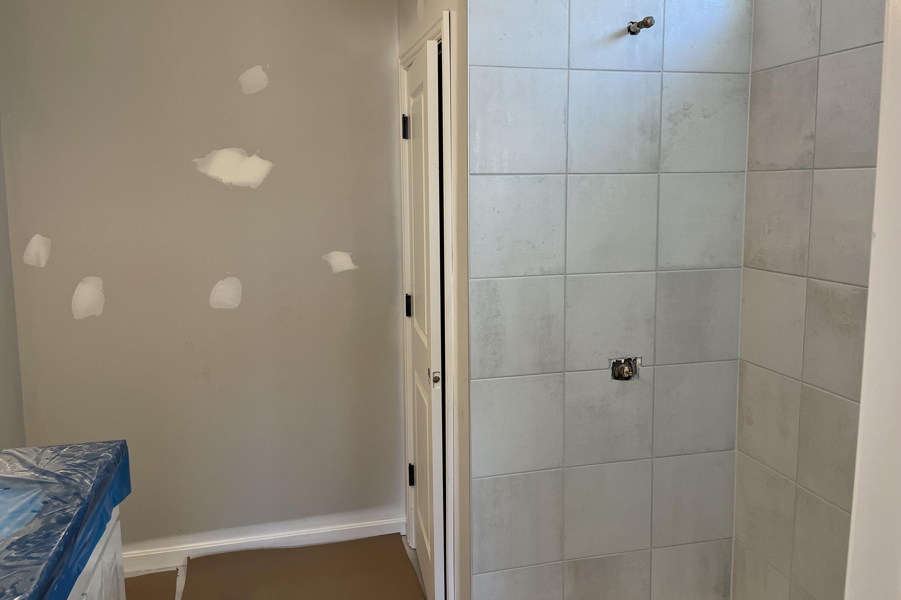 8080 Marilyn Road Reynoldsburg, OH 43068 - Photo 6 of 8 Owner's Bathroom