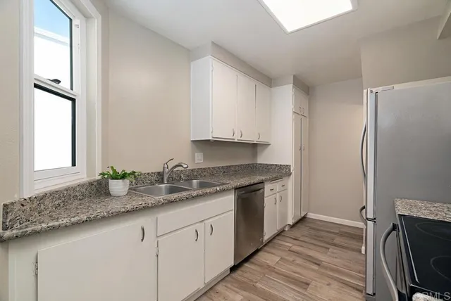 $825,000 | 8448 Via Sonoma, Unit 100, La Jolla, CA 92037