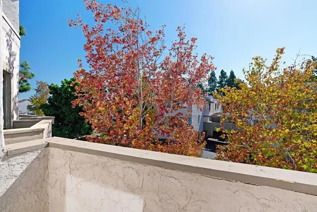 $825,000 | 8448 Via Sonoma, Unit 100, La Jolla, CA 92037