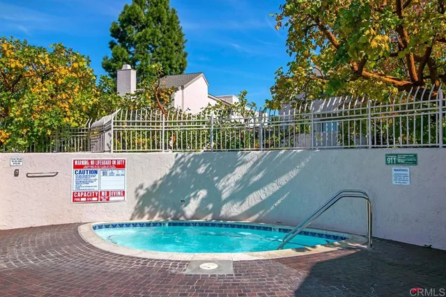 $825,000 | 8448 Via Sonoma, Unit 100, La Jolla, CA 92037