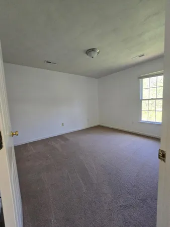 $1,450 | 4107 Cresthill Drive, Roanoke, VA 24018