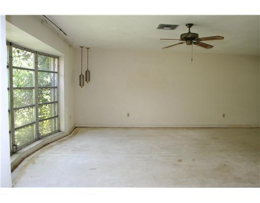 5175 Club Road Haverhill, FL 33415 - Photo 4 of 15 Additional Photo