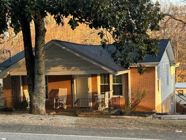 $250,000 | 2817 Anderson Road, Greenville, SC 29611