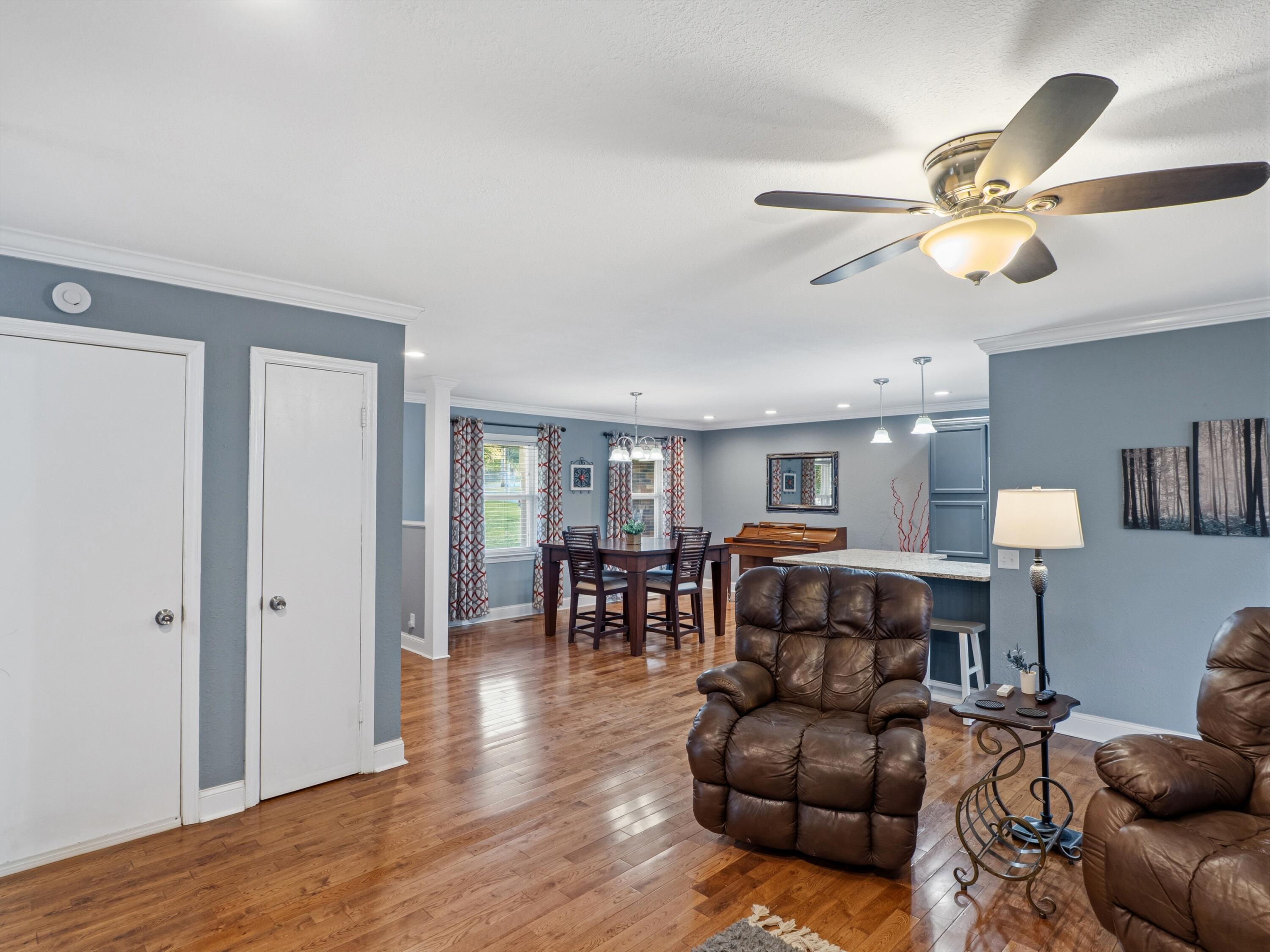 358 Hurtt Road Chickamauga, GA 30707 - Photo 8 of 60 358 Hurtt Rd (41)