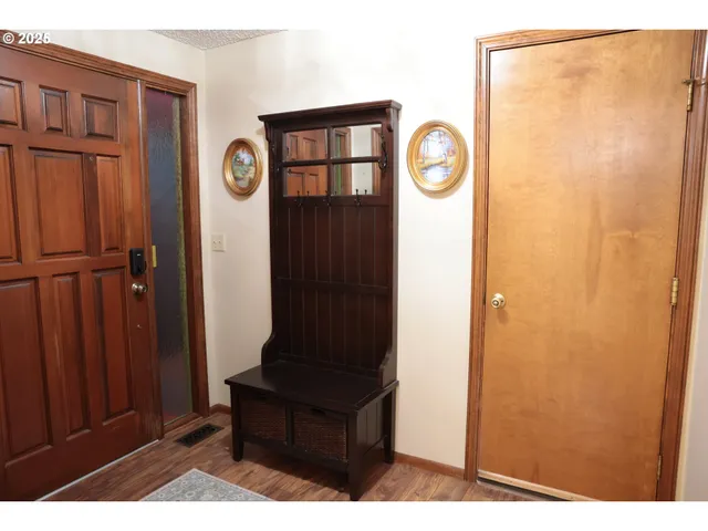 $449,000 | 1110 Northwest Springwood Lane, McMinnville, OR 97128