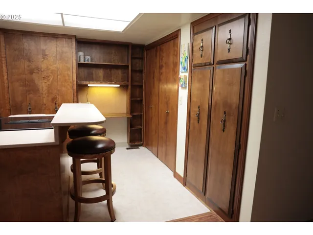 a picture of a counter top space