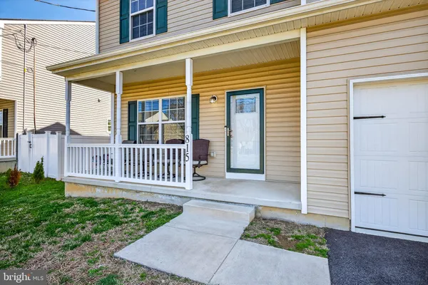 $435,000 | 815 East Hazeldell Avenue, New Castle, DE 19720