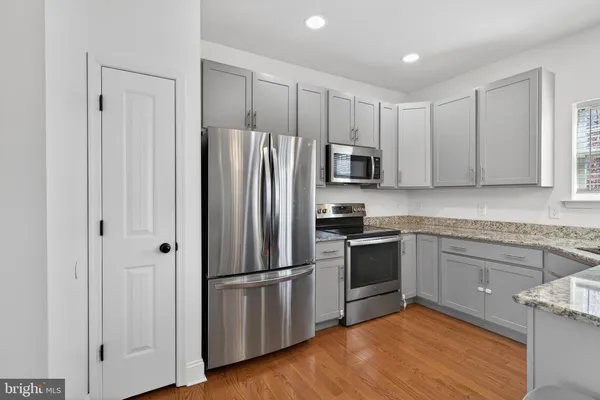 $435,000 | 815 East Hazeldell Avenue, New Castle, DE 19720