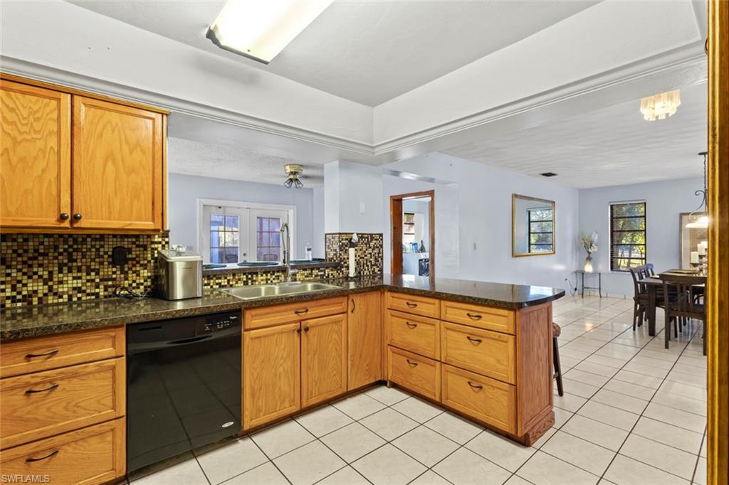 3680 7th Avenue Southwest Naples, FL 34117 - Photo 9 of 38