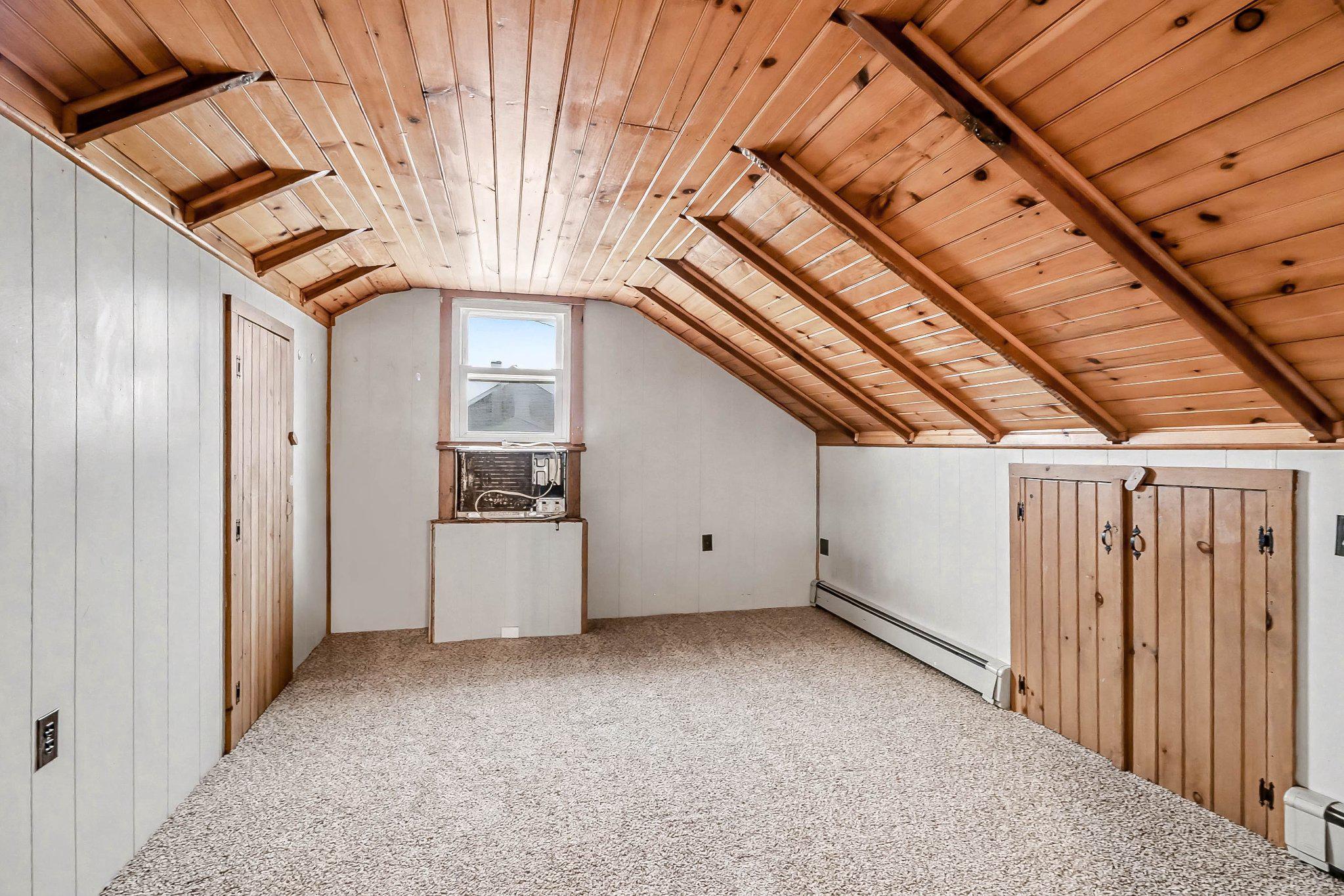 201 4th Street Boiling Springs, PA 17007 - Photo 21 of 34 a view of a hallway with a white walls