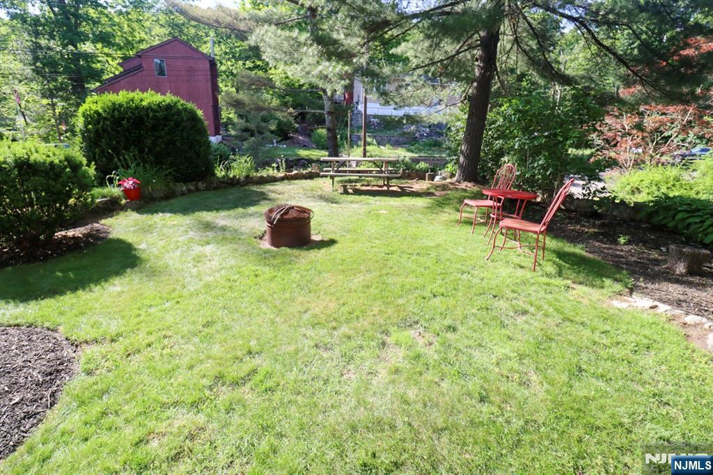 1 Dorel Road Hopatcong, NJ 07821 - Photo 25 of 37