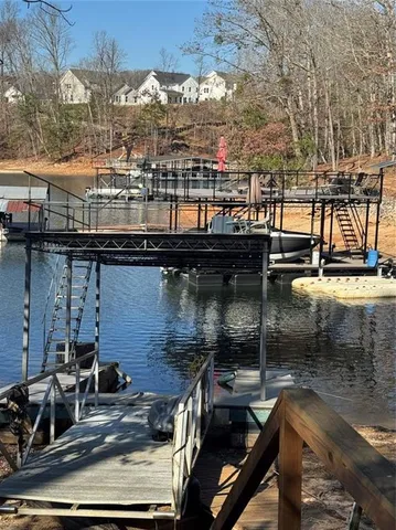 $2,850 | 8940 Bay Drive, Gainesville, GA 30506