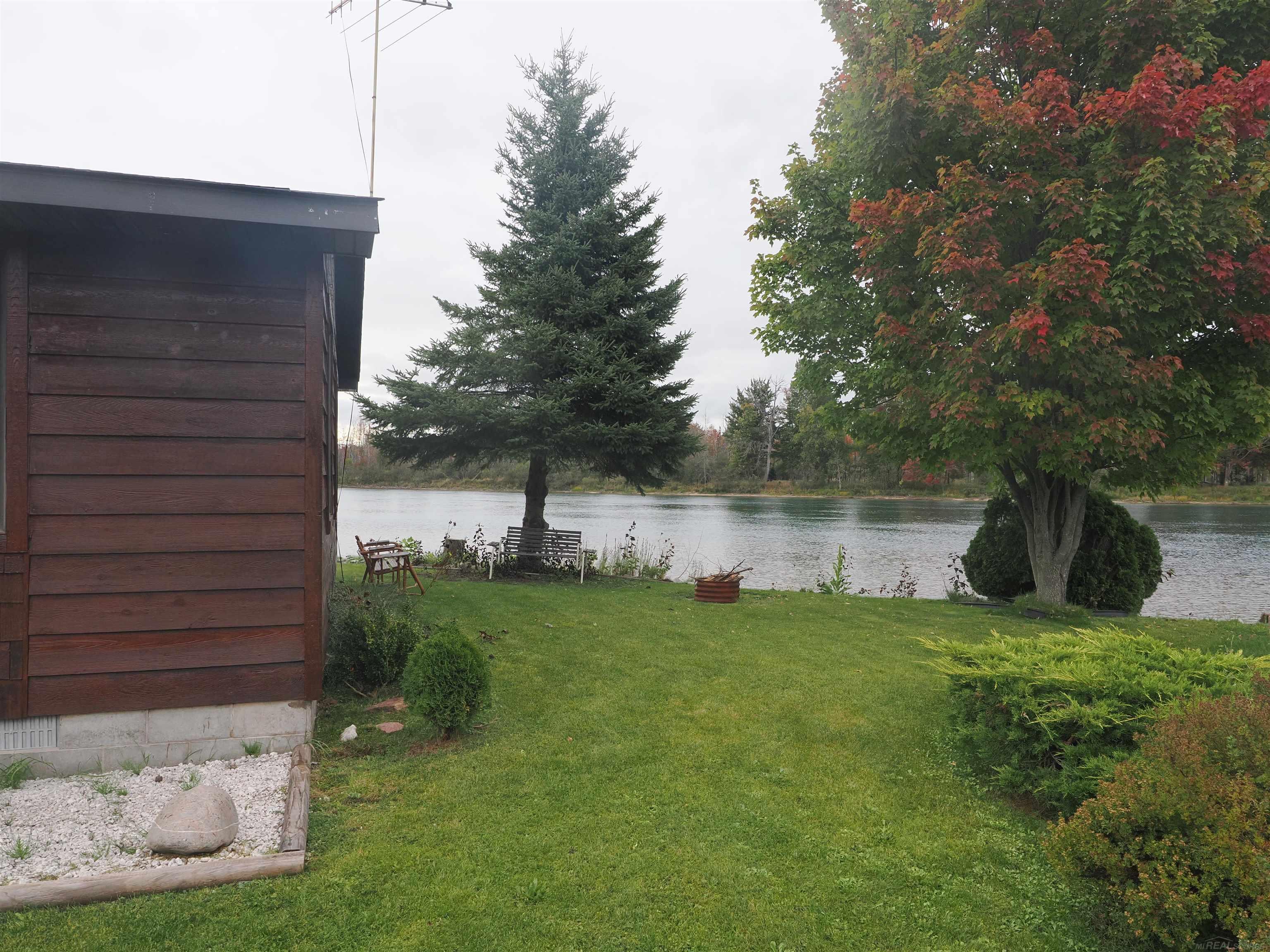 2039 South Riverside Drive Sault Ste. Marie, MI 49783 - Photo 30 of 75