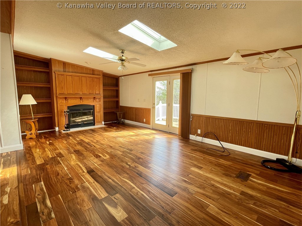 881 Bud Chattin Road Leon, WV 25123 - Photo 14 of 29 Family Room