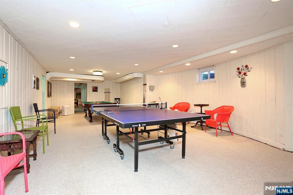 328 West Ridgewood Avenue Ridgewood, NJ 07450 - Photo 36 of 49