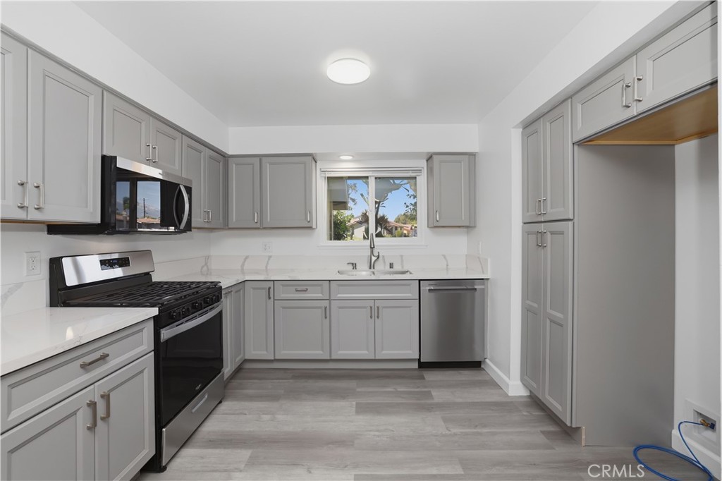 1375 North Chestnut Avenue Rialto, CA 92376 - Photo 13 of 45