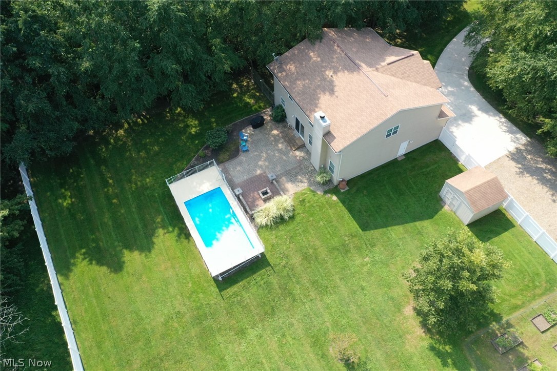 6033 Collins Road Mentor, OH 44060 - Photo 4 of 33 Gallery Image 4