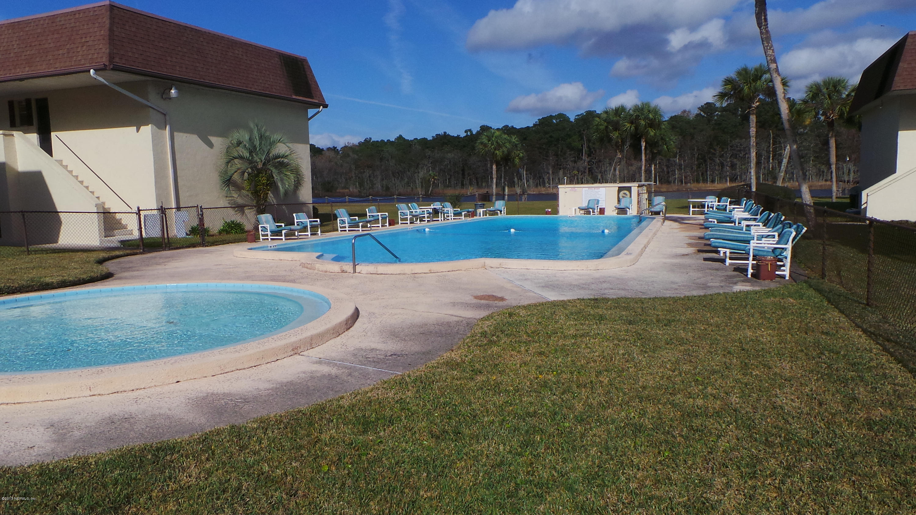 1707 El Prado Road Jacksonville, FL 32216 - Photo 17 of 18 Adult pool and kids pool