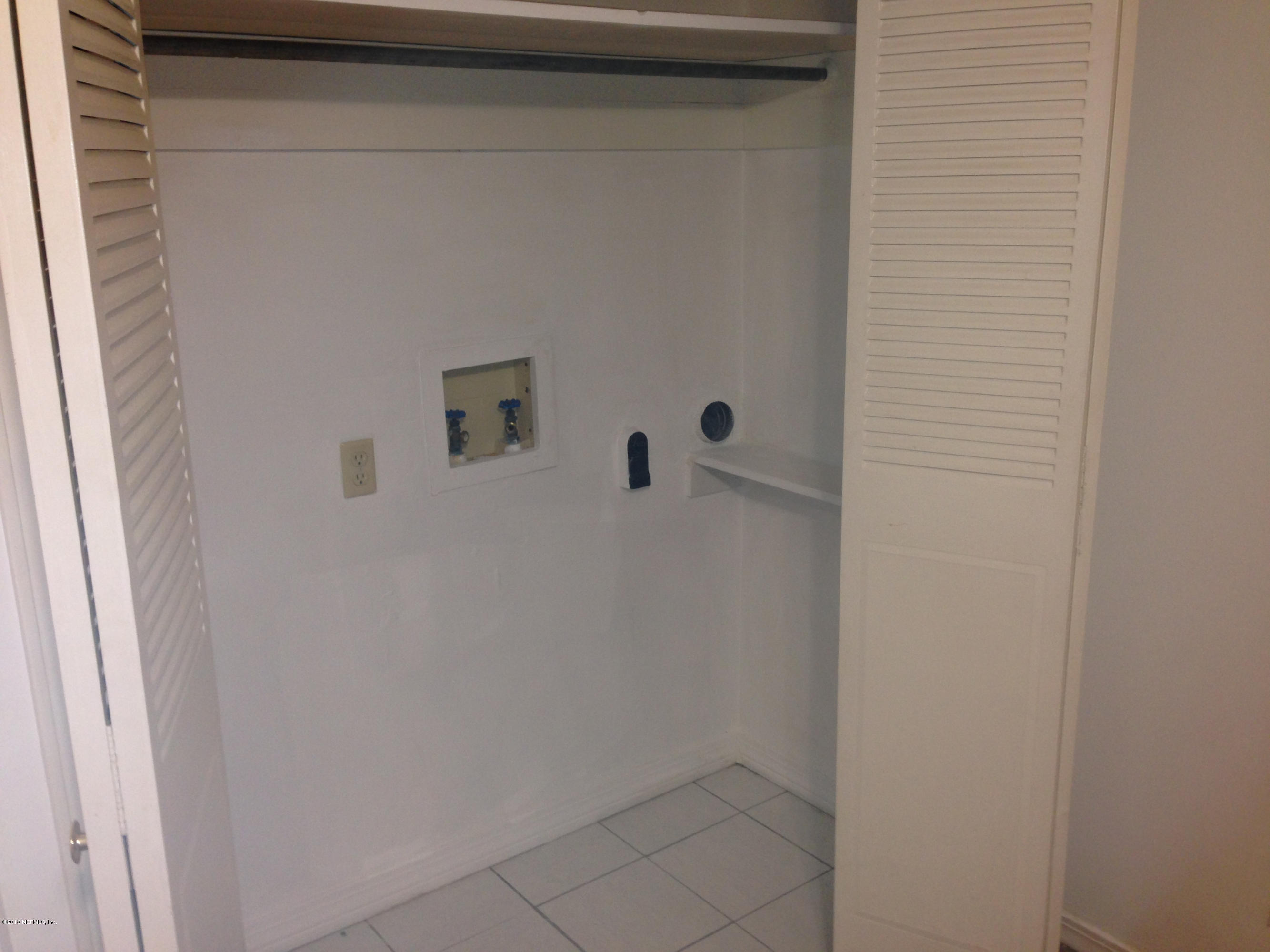 1707 El Prado Road Jacksonville, FL 32216 - Photo 9 of 18 Closet for washer and dryer