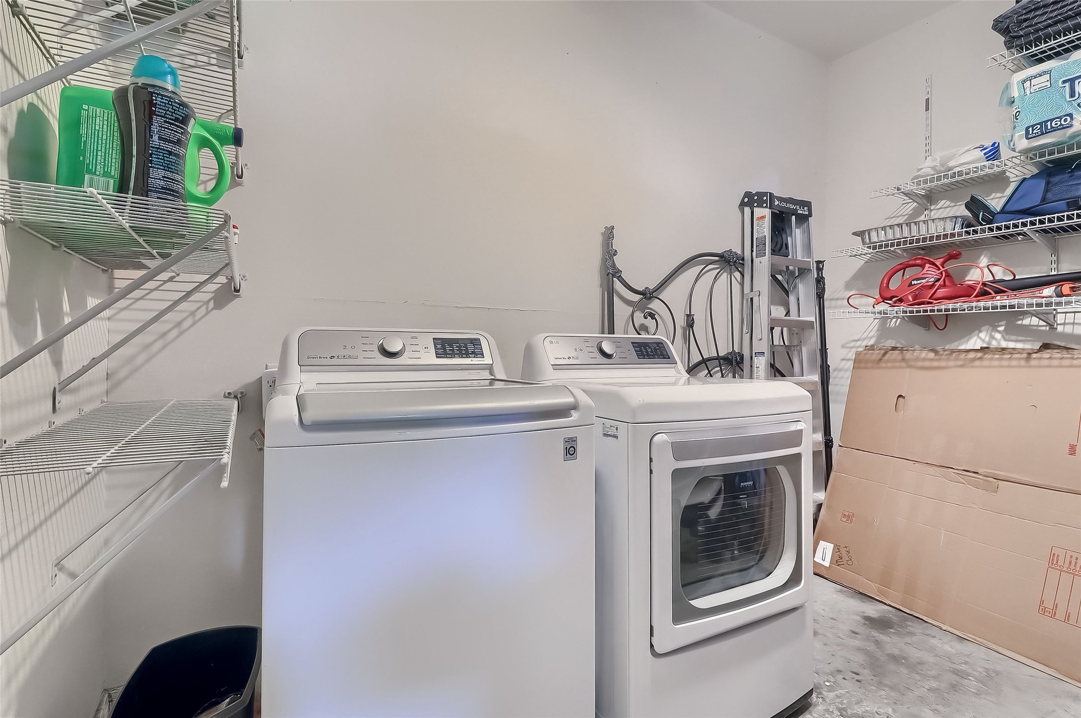 7701 Rialto Boulevard, Unit 1128 Austin, TX 78735 - Photo 25 of 35 a utility room with dryer and washer