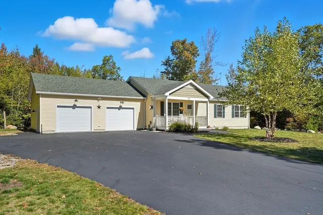 $634,000 | 42 Ingalls Terrace, Alton, NH 03809